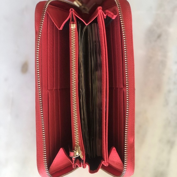 Gucci Soho Zip Around Wallet - Picture 4 of 4